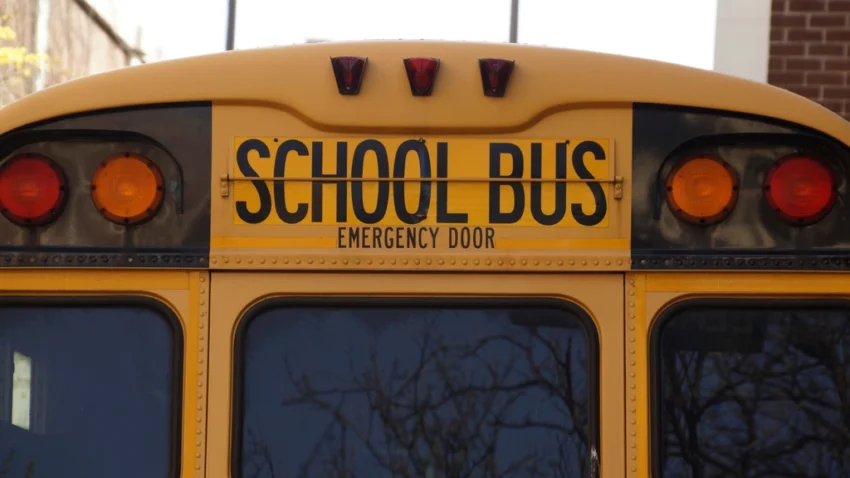 Free school bus image